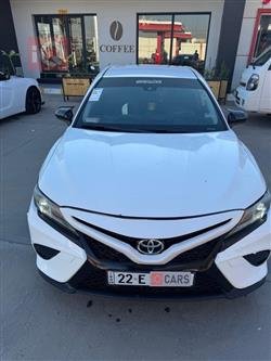 تۆیۆتا کامری